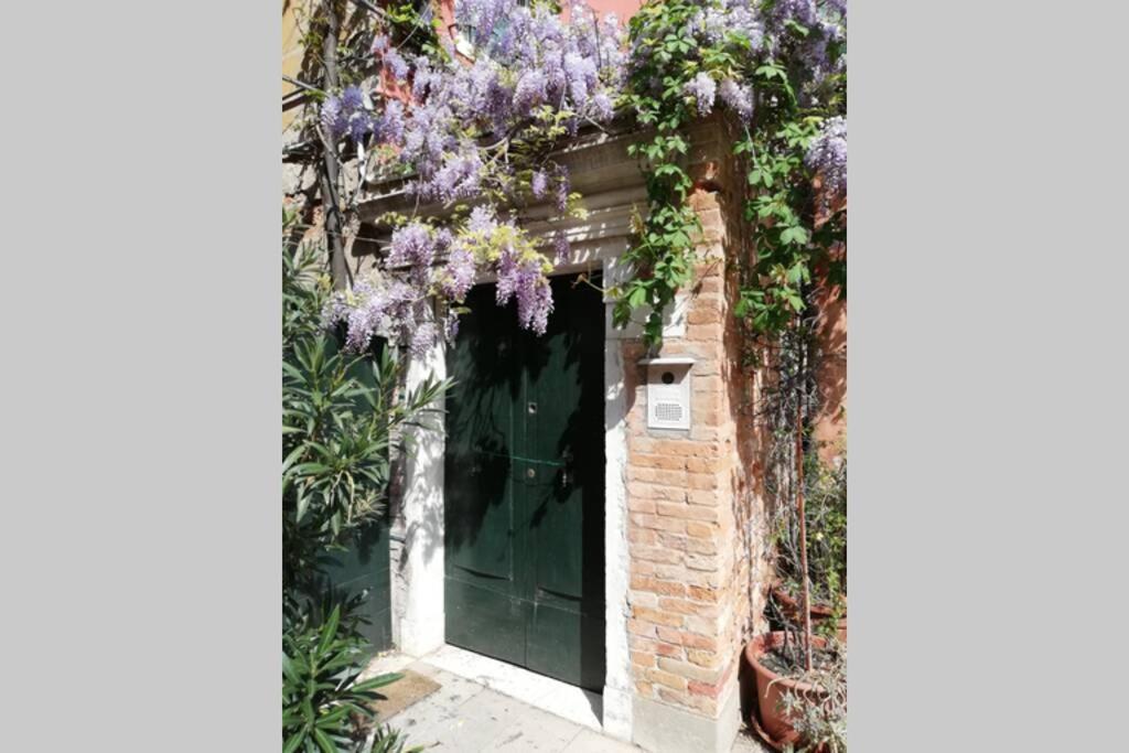 Zattere Cottage Close To Guggenheim Veneza Exterior foto