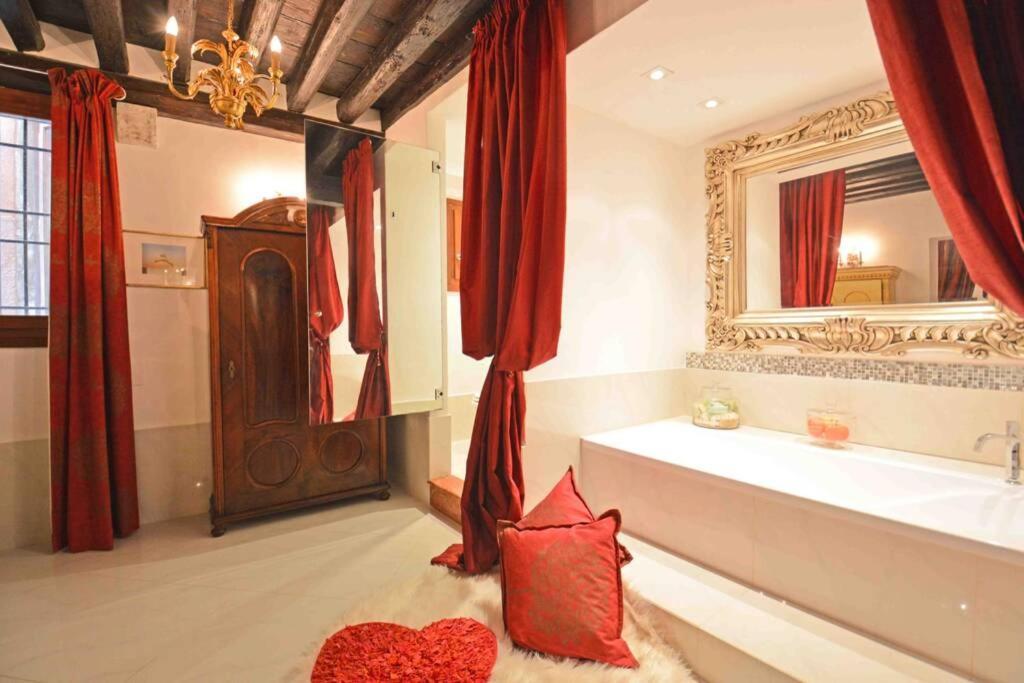 Zattere Cottage Close To Guggenheim Veneza Exterior foto